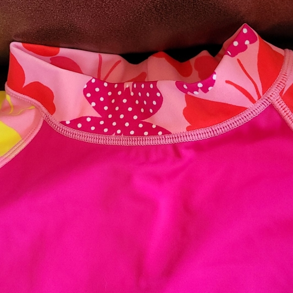 BNWT LANDS'END kids swim top. - Picture 6 of 8